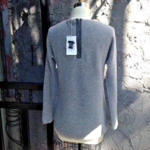 Blossom Cashmere V-neck Cashmere Sweater